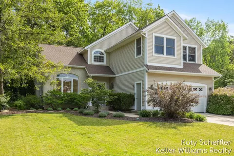 7446 Decosta, Rockford, MI 49341