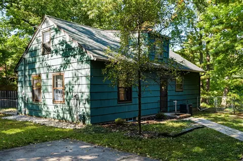 2400 Crest, Kalamazoo, MI 49008