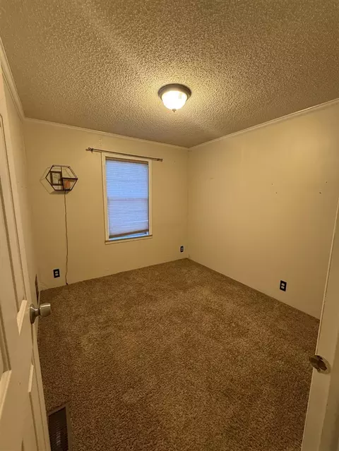 Bedroom - 10213 Bath, Update, MI 48418 photo 1 of 3