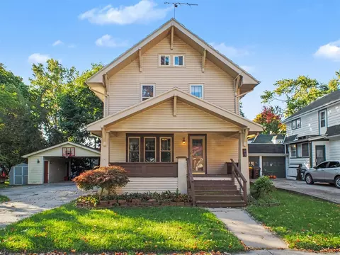 208 Walnut, Alma, MI 48801