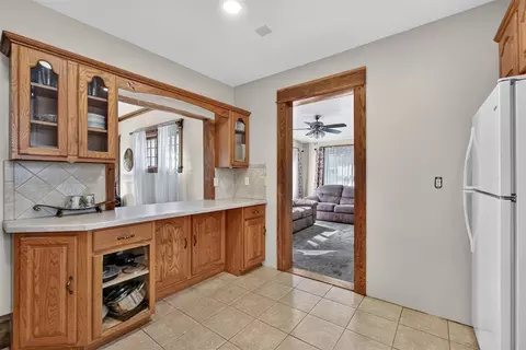 Kitchen - 332 Edward, Jackson, MI 49201 photo 4 of 4