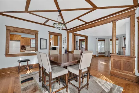 Dining - 332 Edward, Jackson, MI 49201 photo 2 of 3