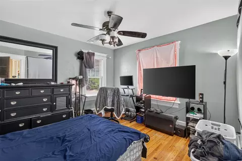 Bedroom - 332 Edward, Jackson, MI 49201 photo 5 of 5