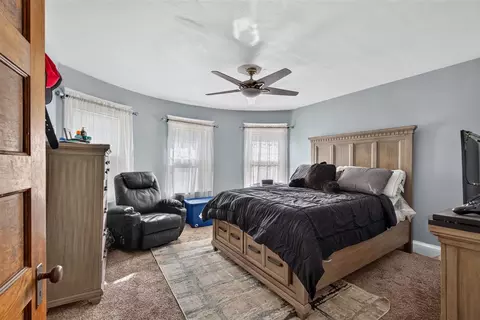 Bedroom - 332 Edward, Jackson, MI 49201 photo 3 of 5
