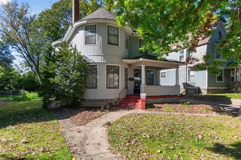 Exterior - 332 Edward, Jackson, MI 49201 photo 1 of 6