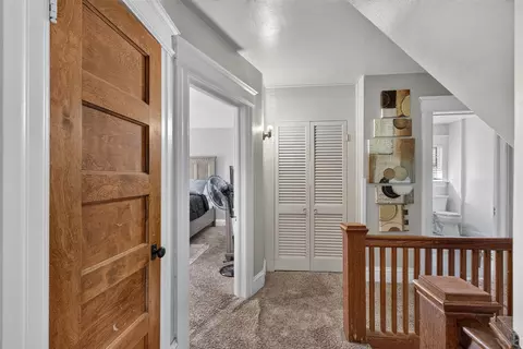 Entry Way - 332 Edward, Jackson, MI 49201 photo 5 of 5