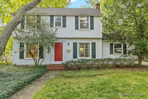2122 Tenway, Grand Rapids, MI 49506