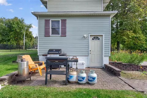 Exterior - 1280 Falahee, Jackson, MI 49203 photo 6 of 11