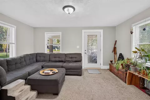 Entry Way - 1280 Falahee, Jackson, MI 49203 photo 1 of 3