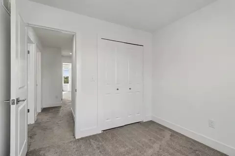 Bedroom - 2921 Summers, Troy, MI 48084 photo 8 of 8