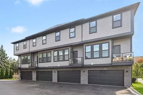 Exterior - 2921 Summers, Troy, MI 48084 photo 4 of 7