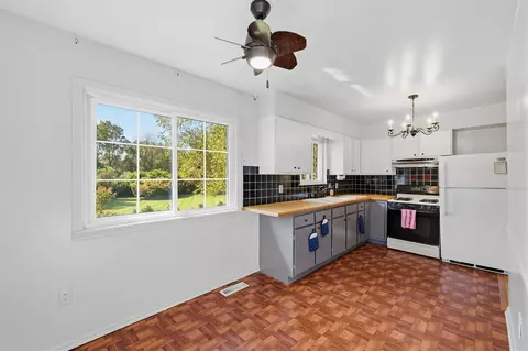 Kitchen - 8499 Huron Riv, Dexter, MI 48130 photo 5 of 5