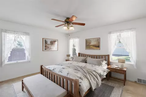 Bedroom - 854 Vanderpool, Troy, MI 48083 photo 3 of 6