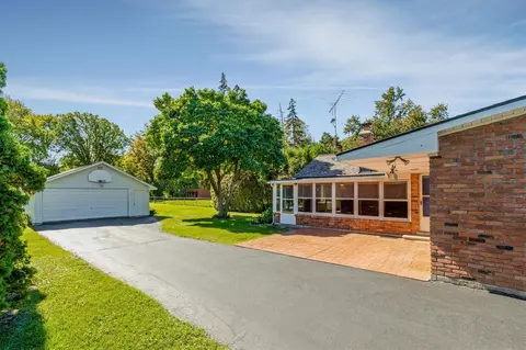 Exterior - 854 Vanderpool, Troy, MI 48083 photo 5 of 10