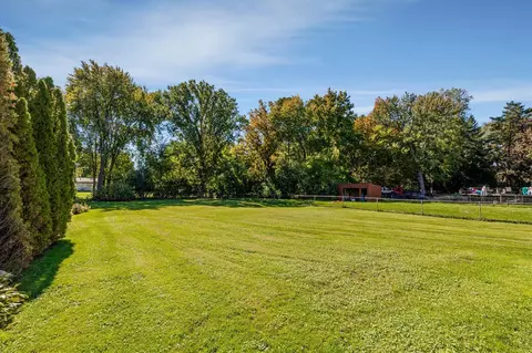 Exterior - 854 Vanderpool, Troy, MI 48083 photo 8 of 10