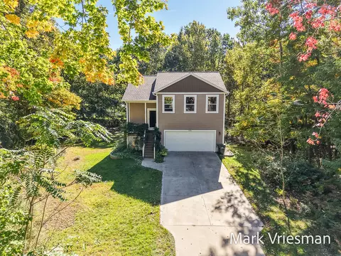 1032 W Barney, Muskegon, MI 49441