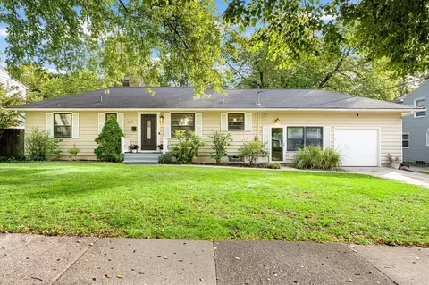 2100 Cambridge, Grand Rapids, MI 49506