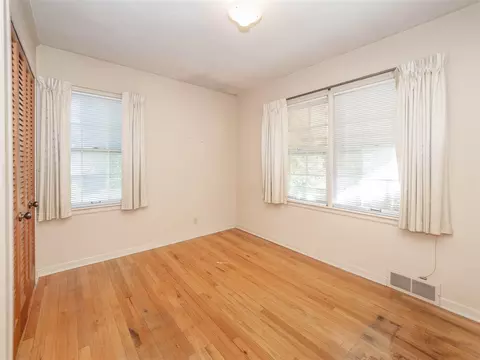 Bedroom - 403 E Glenguile, Parchment, MI 49004 photo 1 of 3