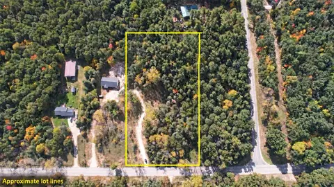 V/l E 104th, Howard City, MI 49329