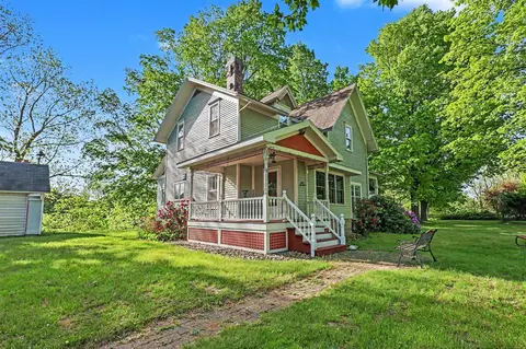 867 68th, South Haven, MI 49090