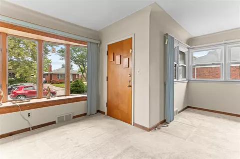 Entry Way - 18272 Oak, Eastpointe, MI 48021 photo 1 of 1