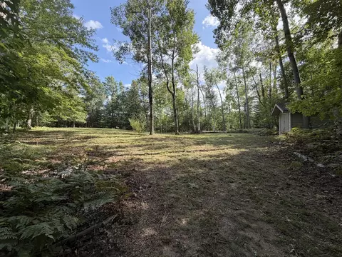1140 Birch Rdg, Gladwin, MI 48624 photo 3