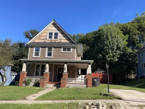 17 Westwood, Hillsdale, MI 49242