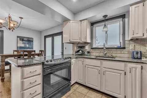 Kitchen - 13630 Goodrich, Britton, MI 49229 photo 2 of 4