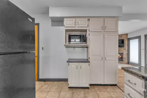 Kitchen - 13630 Goodrich, Britton, MI 49229 photo 4 of 4