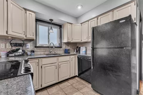 Kitchen - 13630 Goodrich, Britton, MI 49229 photo 3 of 4