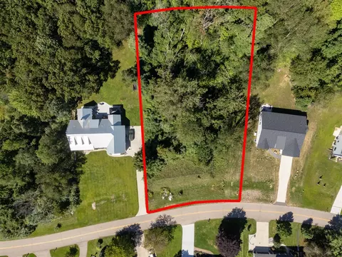 View/Area - 412 Midlakes #6, Plainwell, MI 49080 photo 6 of 10