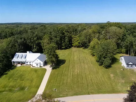 View/Area - 412 Midlakes #6, Plainwell, MI 49080 photo 1 of 10
