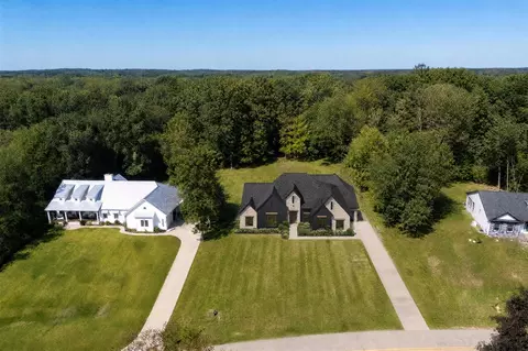 View/Area - 412 Midlakes #6, Plainwell, MI 49080 photo 2 of 10