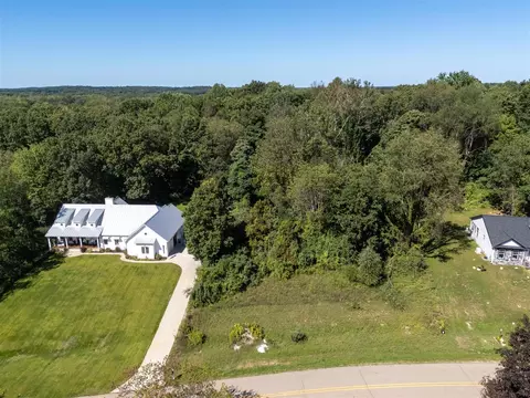 View/Area - 412 Midlakes #6, Plainwell, MI 49080 photo 3 of 10