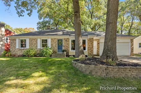 4762 Marshall, Kentwood, MI 49508