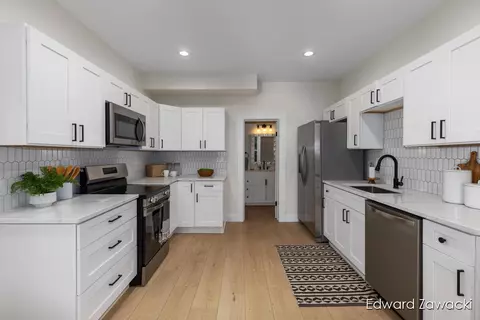 1043 Sigsbee, Grand Rapids, MI 49506
