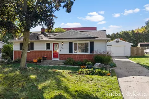 920 Coventry, Grand Rapids, MI 49544