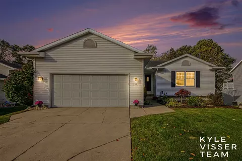 3532 Breezewood, Kentwood, MI 49512