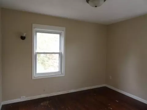 Bedroom - 618 6th, Jackson, MI 49203 photo 4 of 6