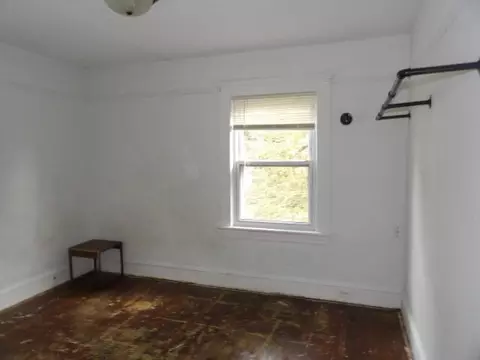 Bedroom - 618 6th, Jackson, MI 49203 photo 5 of 6