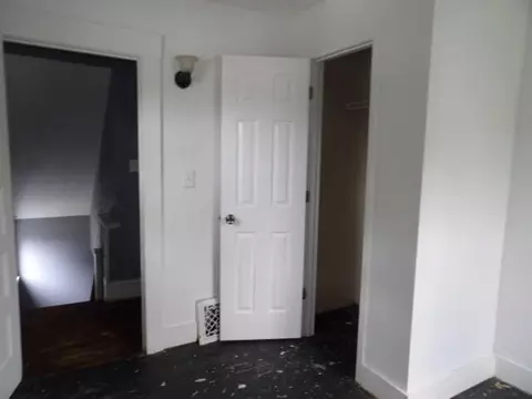 Bedroom - 618 6th, Jackson, MI 49203 photo 3 of 6
