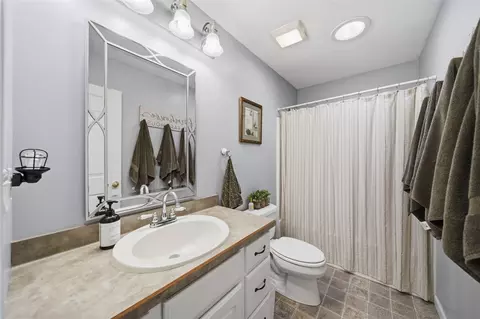 Bath - 3846 Nelson, Jackson, MI 49203 photo 2 of 2
