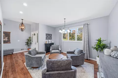 Living - 3846 Nelson, Jackson, MI 49203 photo 1 of 3