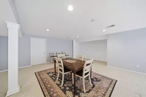 Dining - 3846 Nelson, Jackson, MI 49203 photo 2 of 2