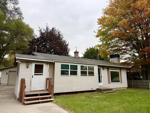 2268 Oak Park, Muskegon, MI 49442