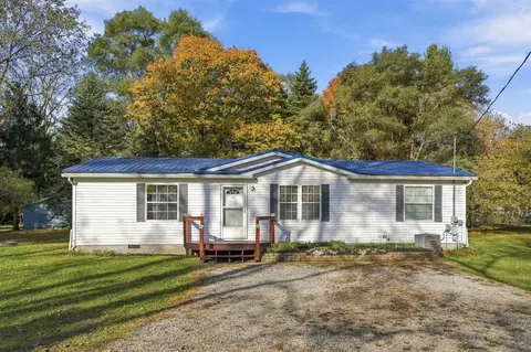 11144 E Muskrat, Carson City, MI 48811