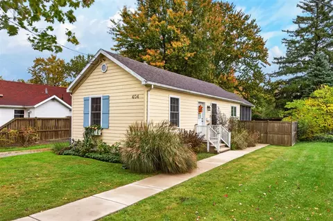 404 Cherry, Three Oaks, MI 49128