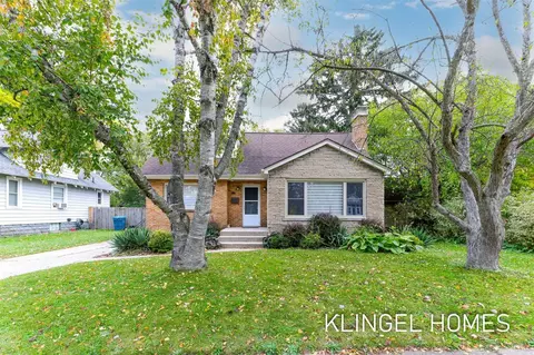 1054 W Larch, Muskegon, MI 49441