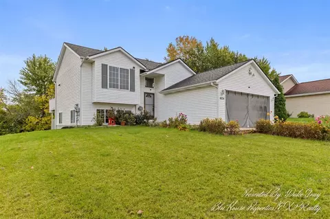 4656 Crosswinds, Kentwood, MI 49508