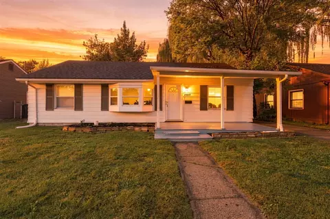 26641 Academy, Roseville, MI 48066